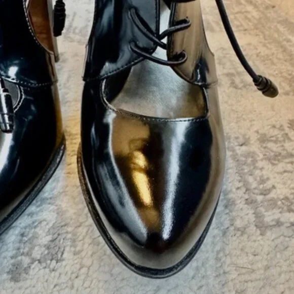 Stuart Weitzman Black Patent Leather T Strap Oxford Wood Heels - Picture 8 of 14